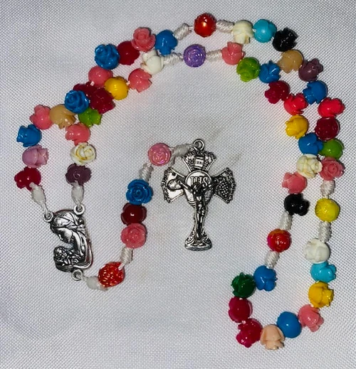 Flower Rosary with Communion Crucifix/Blessed Mother Centerpiece