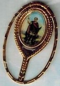 St. Expedite Mirror Design Gold Lapel Pin