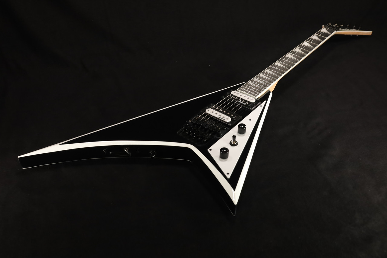 Jackson JS Series Rhoads JS32 Amaranth Fingerboard Black with