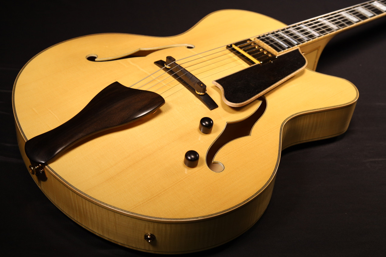 MINT Eastman AR910CE Custom Block Inlay Blonde with Hardshell Case