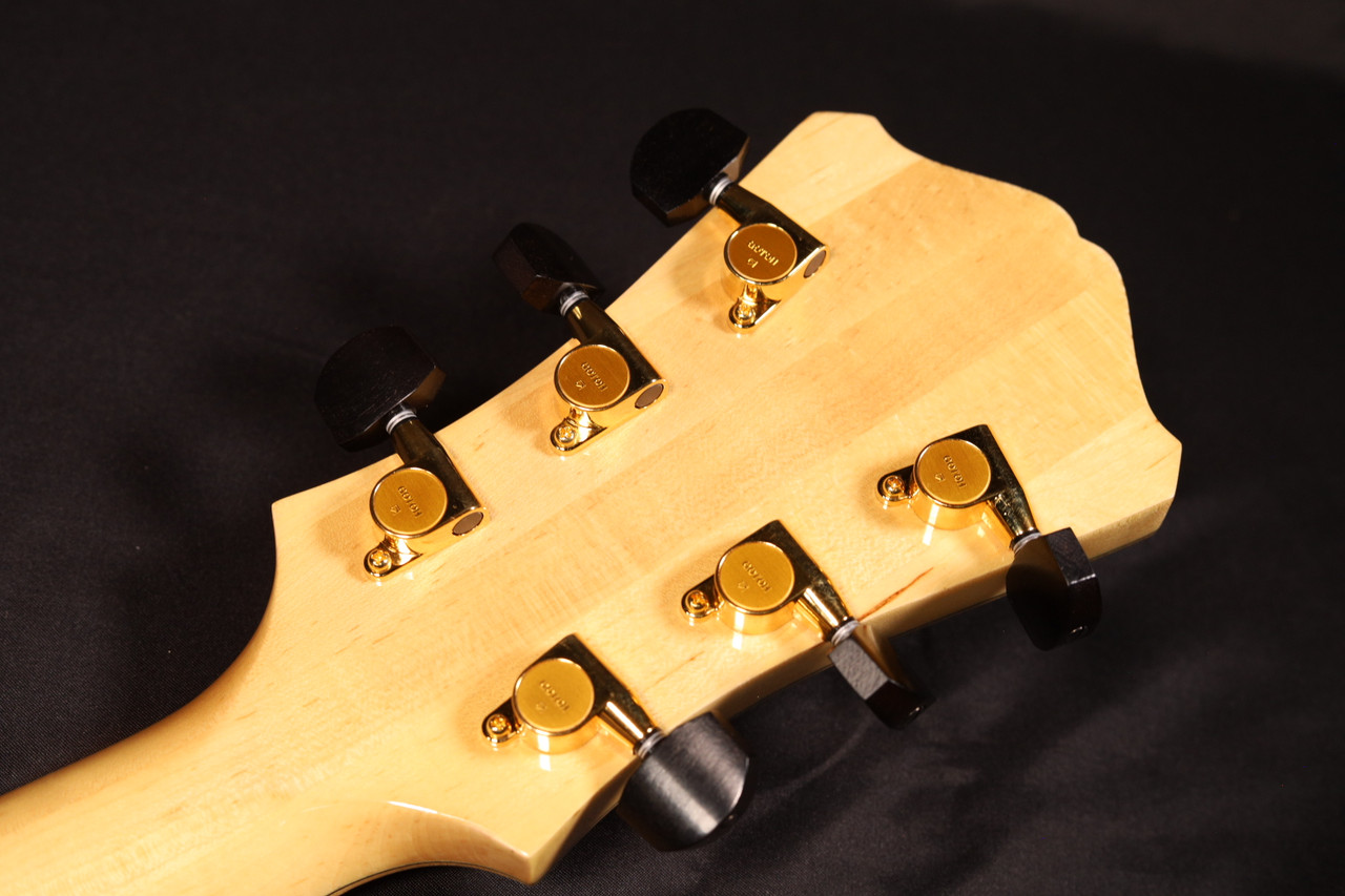 MINT Eastman AR910CE Custom Block Inlay Blonde with Hardshell Case MINT Eastman AR910CE Custom Block Inlay Blonde with Hardshell Case