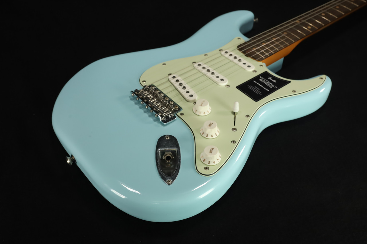 Fender Vintera II Road Worn 60s Stratocaster Rosewood Fingerboard