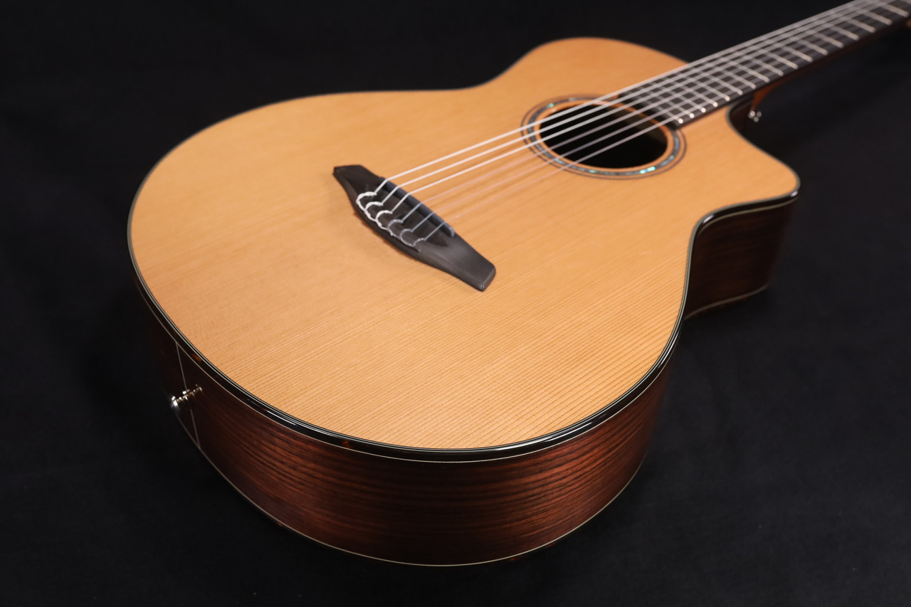 Furch GNc 4-CR a Grand Nylon Cutaway, Western Red Cedar / Indian