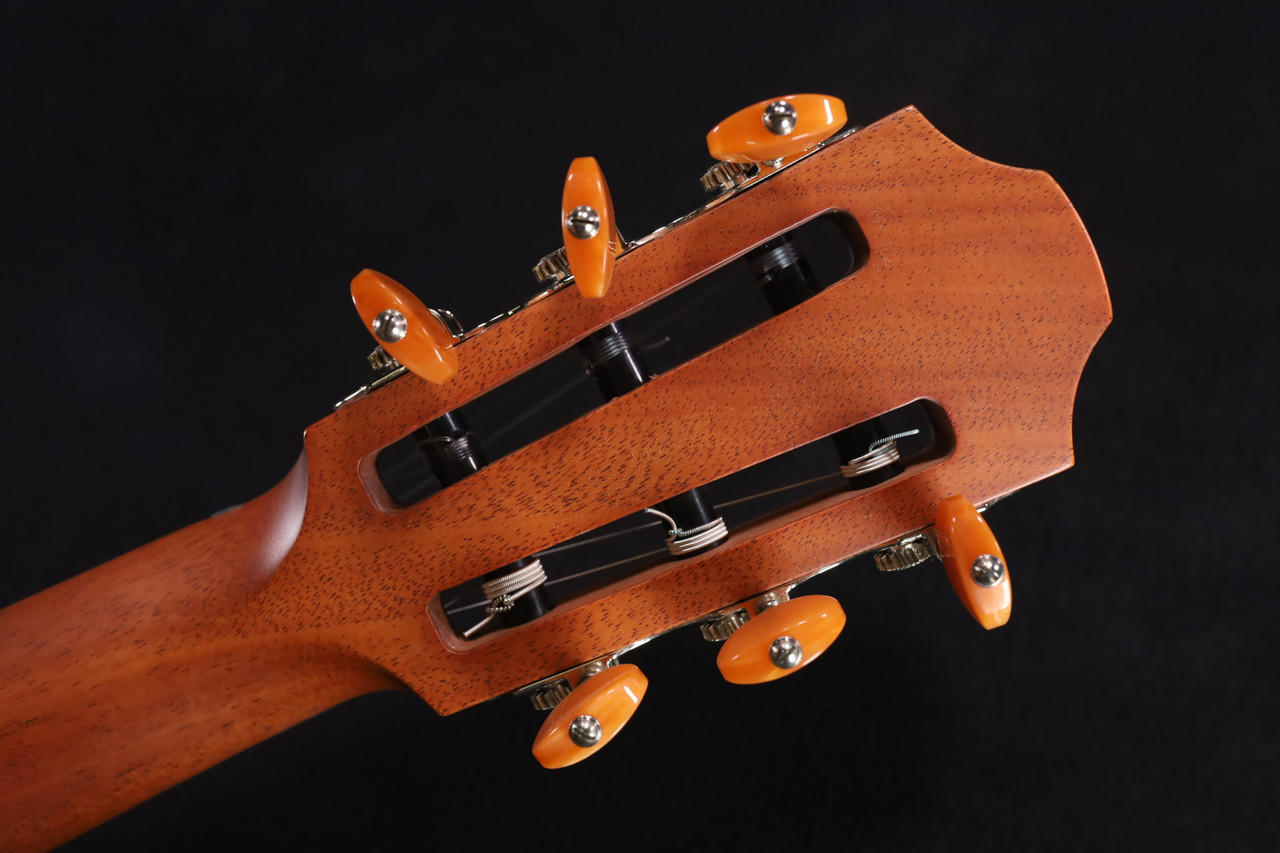 Furch GNc 4-CR a Grand Nylon Cutaway, Western Red Cedar / Indian