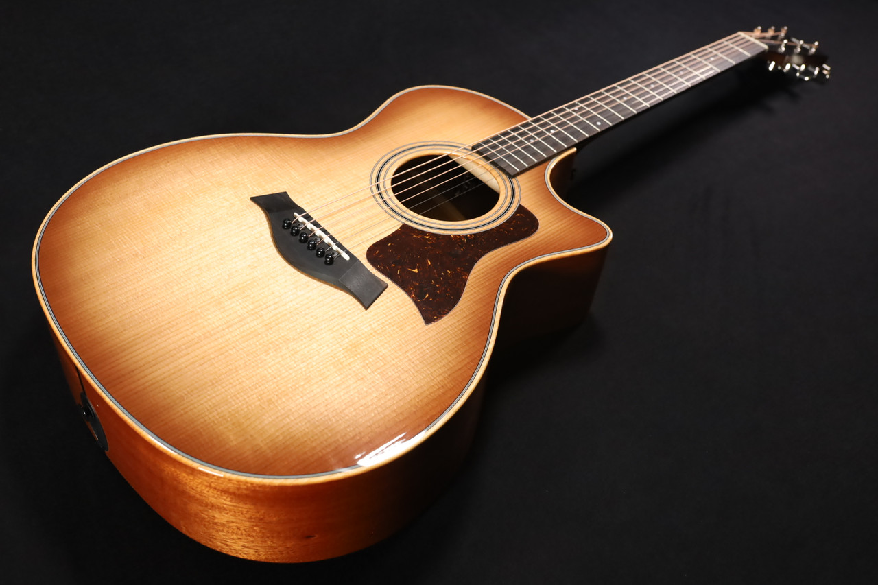 taylor 314ce tobacco burst Studio Stain with Shaded Edge This Studio edition is available with either a natural or a lightly shaded edgeburst top Taylor 314ce Studio Acoustic-electric Guitar