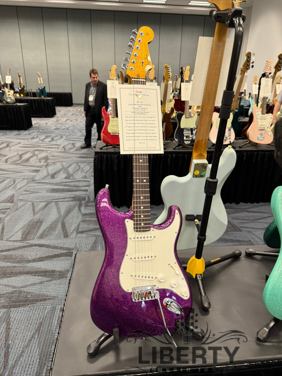 Fender Custom Shop Custom Deluxe Strat - Nos - Magenta Sparkle
