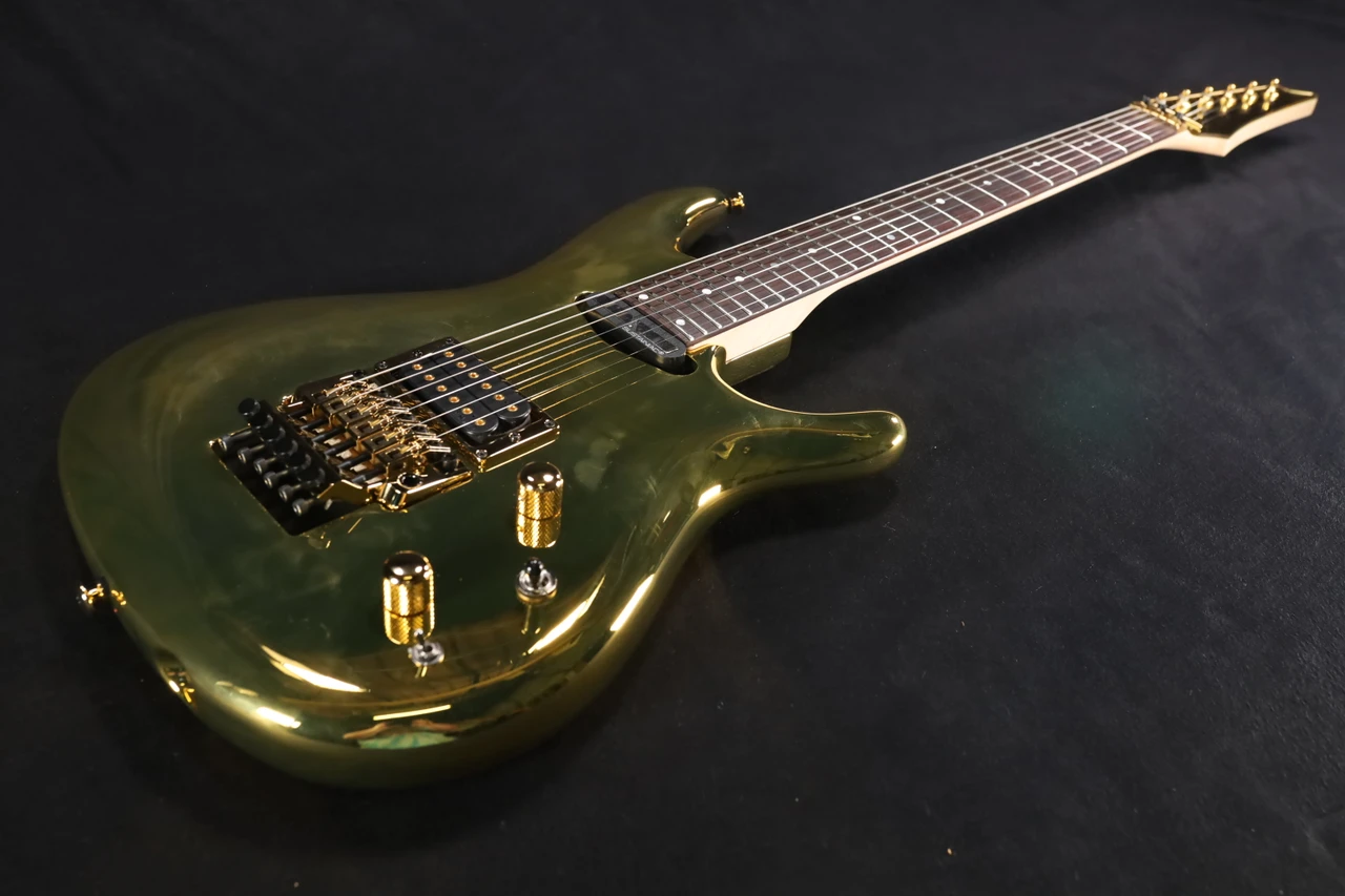 Ibanez Joe Satriani Signature 6str Electric Guitar w/Case - JS1GD