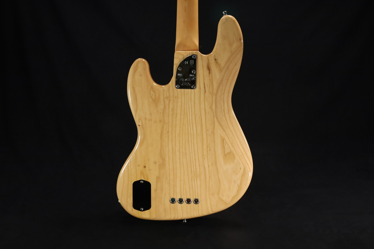 Fender American Deluxe Jazz Bass Ash, Maple Fingerboard, Natural