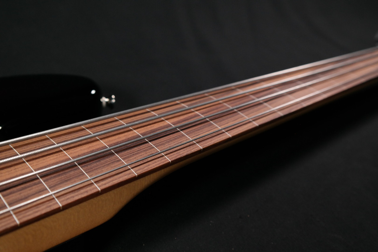 Fender Player Jazz Bass Fretless - Pau Ferro Fingerboard - 3-Color