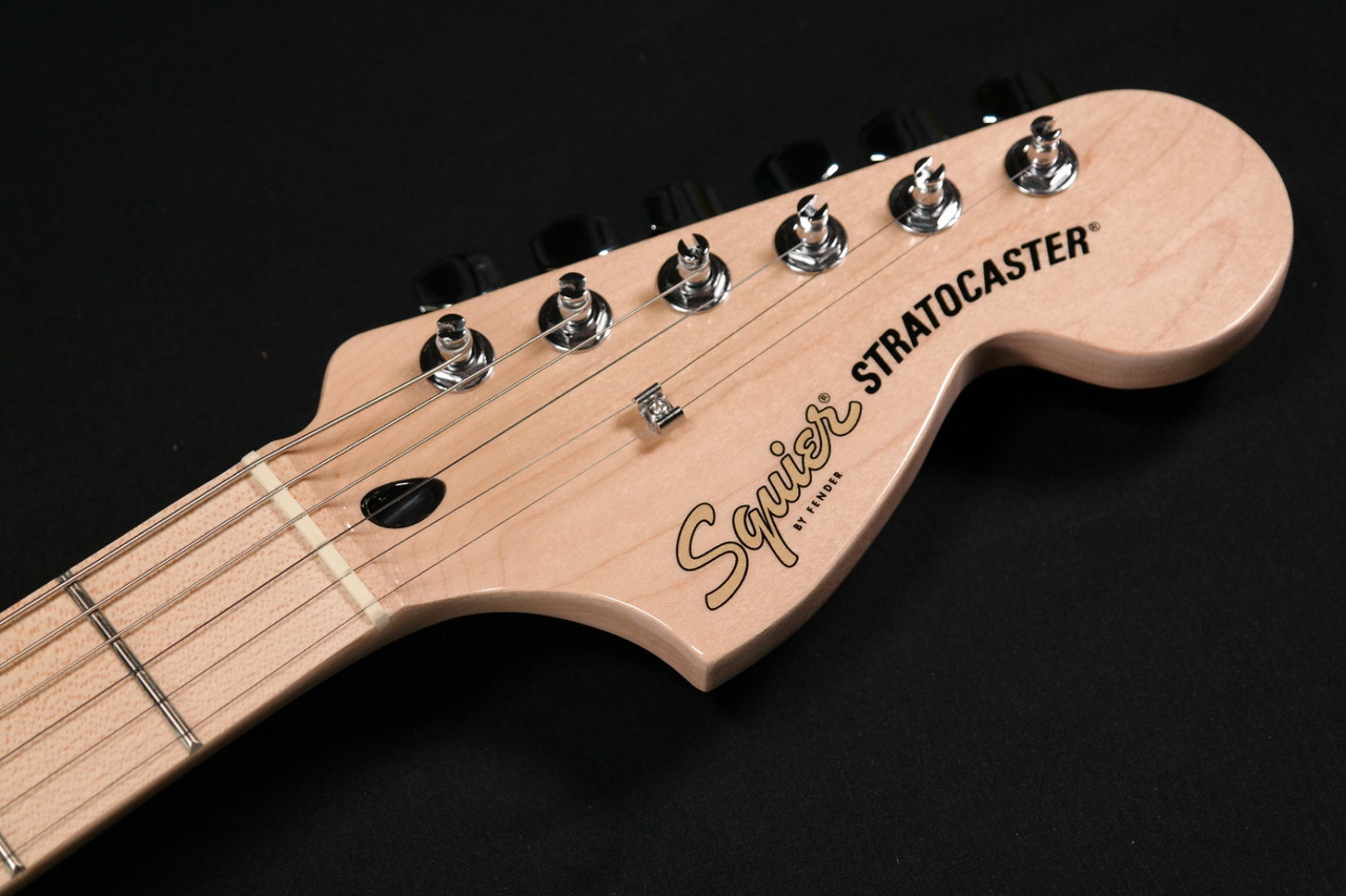 Squier Affinity Series Stratocaster - Maple Fingerboard - Black