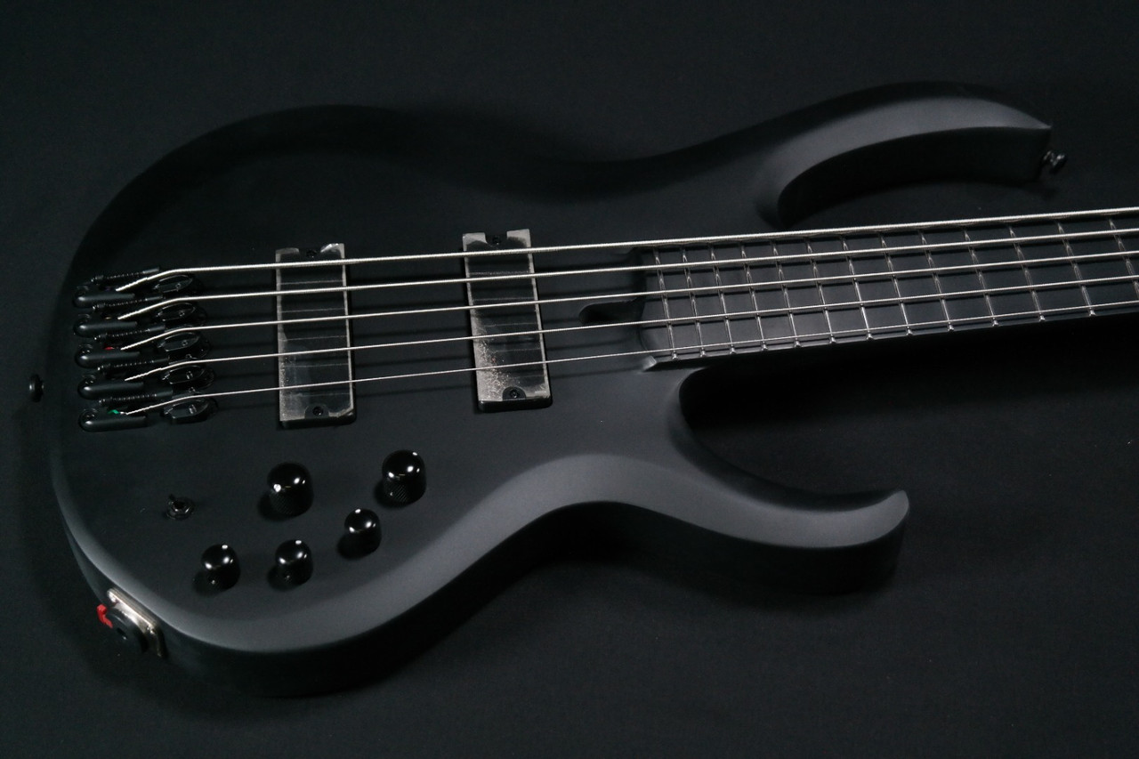 楽天カード分割】 Ibanez BTB625EX Iron Label 5-String Bass Black Flat 