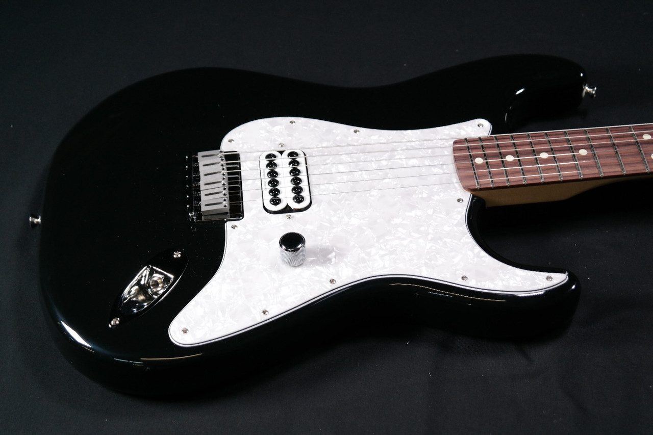 Tom delonge store strat black