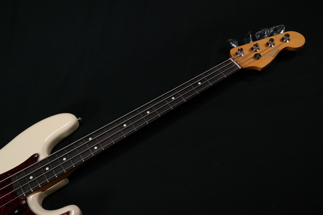 Amazon.com: Fender Vintera II '60s Precision Bass - 3-color