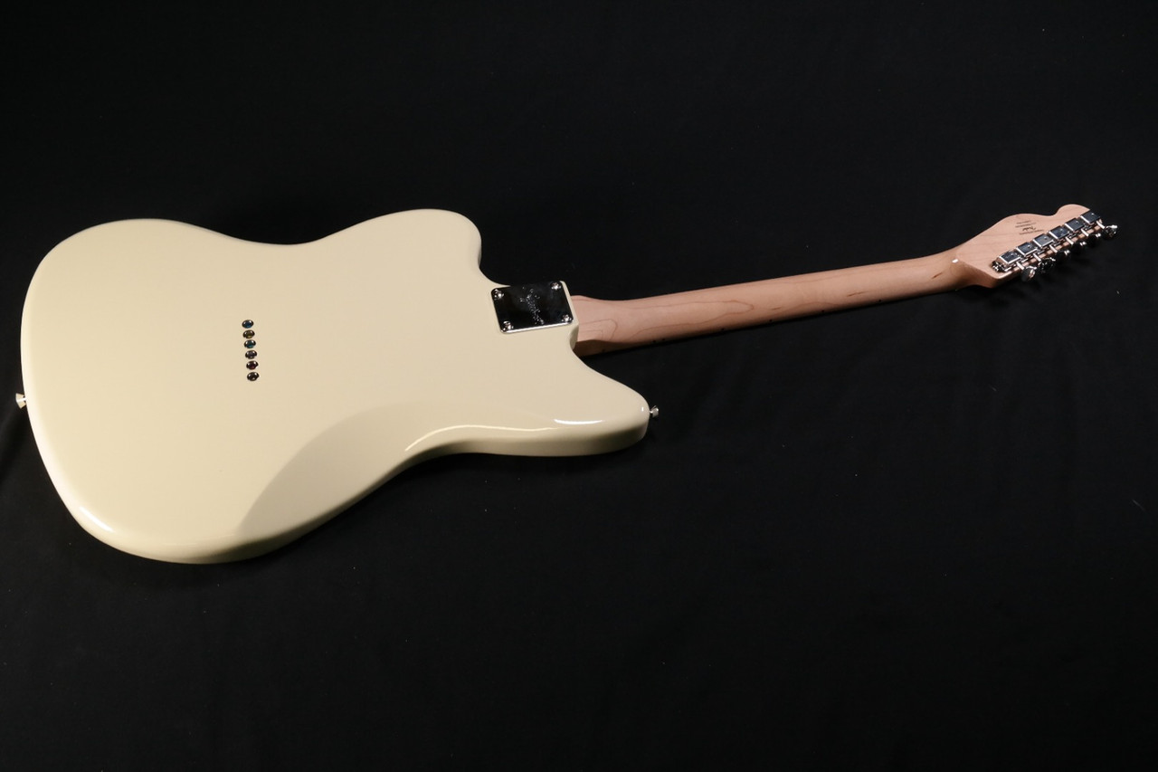 新品Fender Offset Telecaster White テレマ スター 新品Fender Offset Telecaster White テレマ スター 【公式通販】