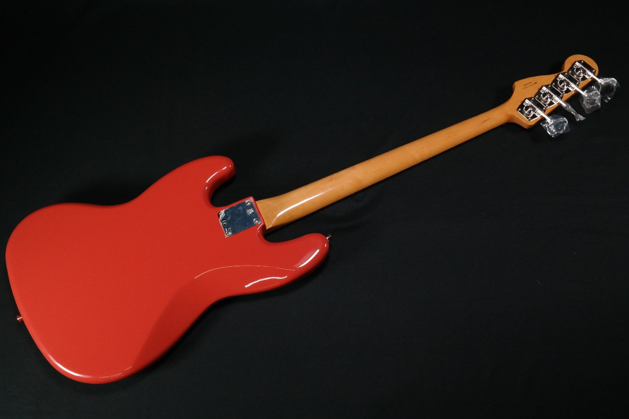 ベース Fender Japan 70's Jazz bass fiesta red 2002 Fender Japan JB-62 Jazz Bass Reissue - BassBros