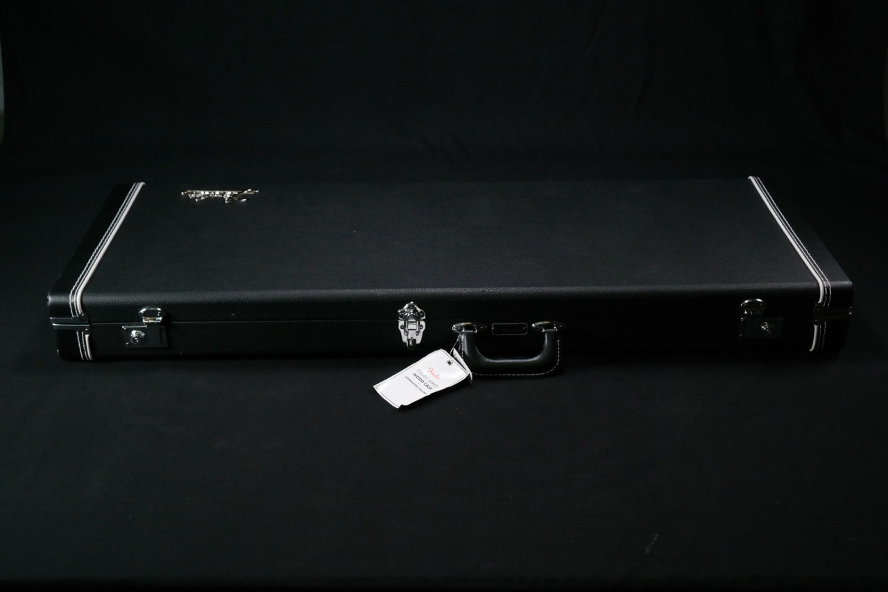 Fender Classic Series Wood Case Strat/Tele Black ハードケース