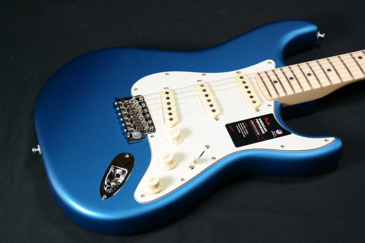 Fender American Performer Stratocaster - Maple Fingerboard - Satin 