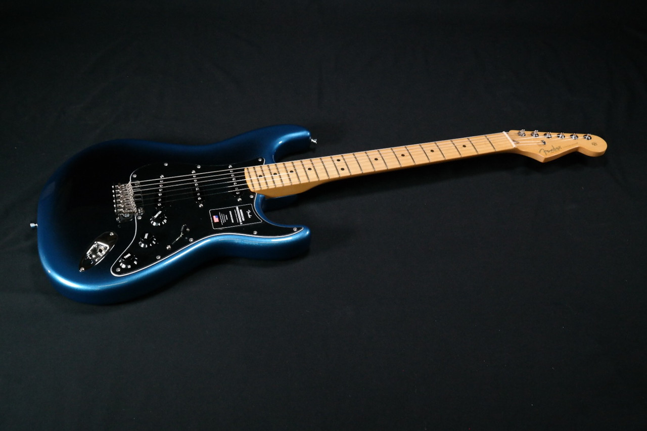 765 Fender American Professional II Stratocaster - Maple