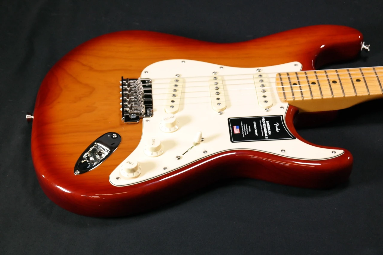 Fender American Professional II Stratocaster - Maple Fingerboard 