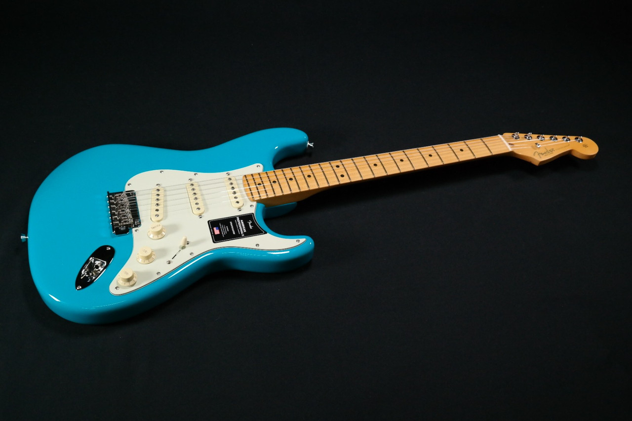 Fender American Professional II Stratocaster - Maple Fingerboard