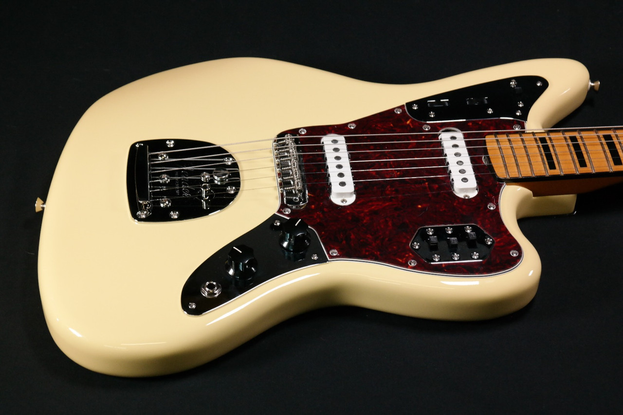 778 Fender Vintera II 70s Jaguar, Maple Fingerboard, Vintage White - 778