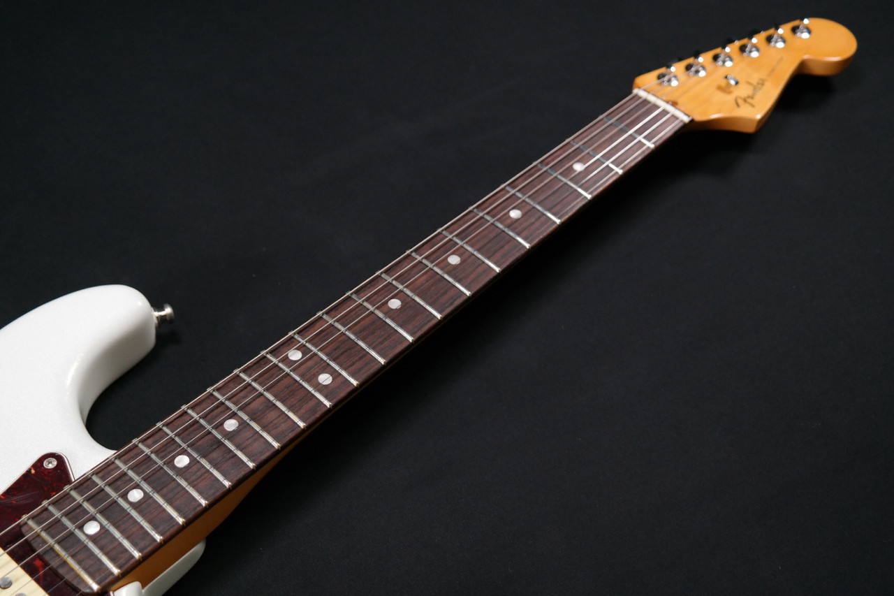 Fender American Ultra Stratocaster - Rosewood Fingerboard