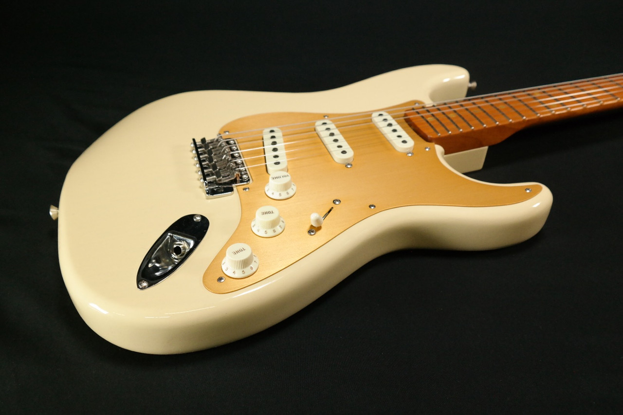 Andy store guitar yellow