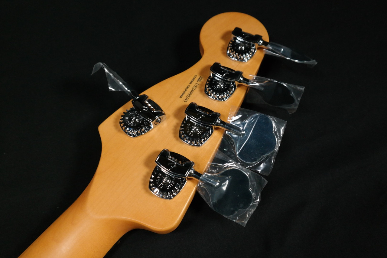 Fender American Ultra Jazz Bass V - Maple Fingerboard - Arctic