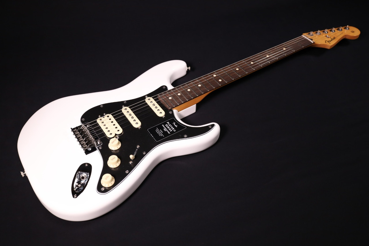 新同 Fender Player ストラトキャスター Polar White
