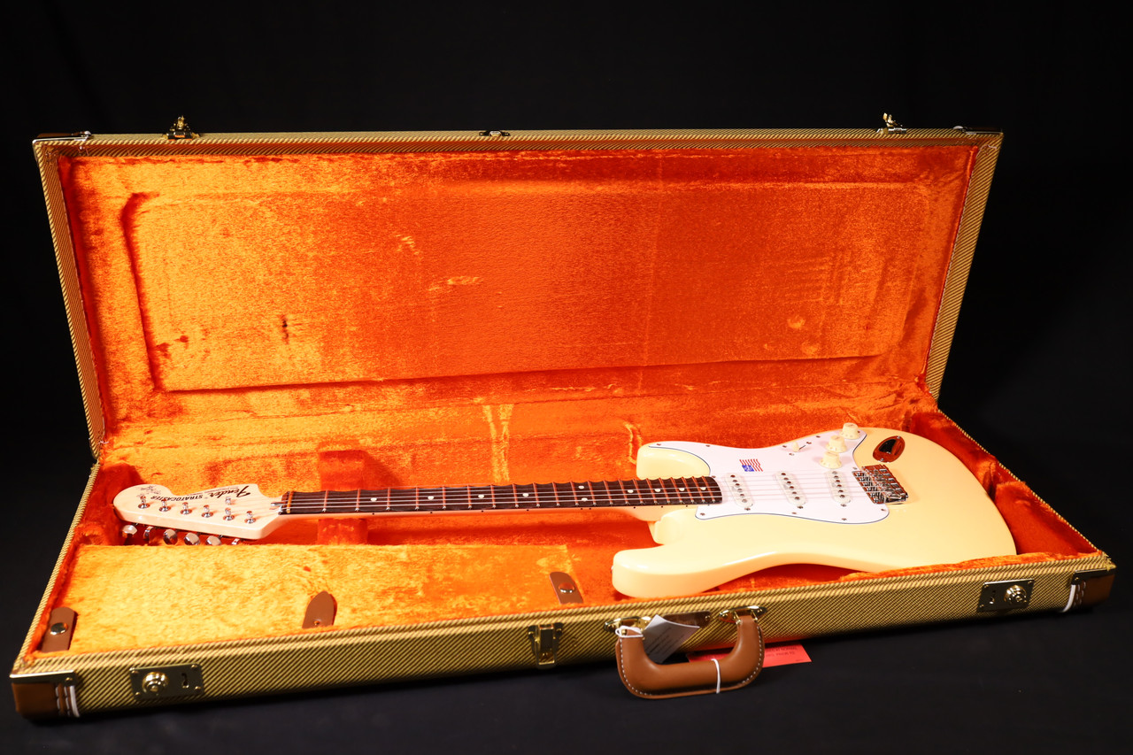 Fender Artist Series Yngwie Malmsteen Stratocaster Guitar