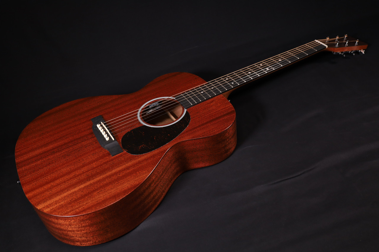 Martin Guitar Road Series 00010E AcousticElectric Guitar with Gig Bag