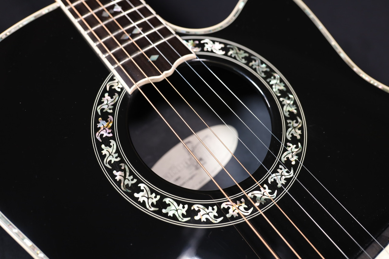 Ovation 1869 Custom Legend Acoustic-Electric Black Used Ovation 1869 Custom Legend Acoustic-Electric Black Used