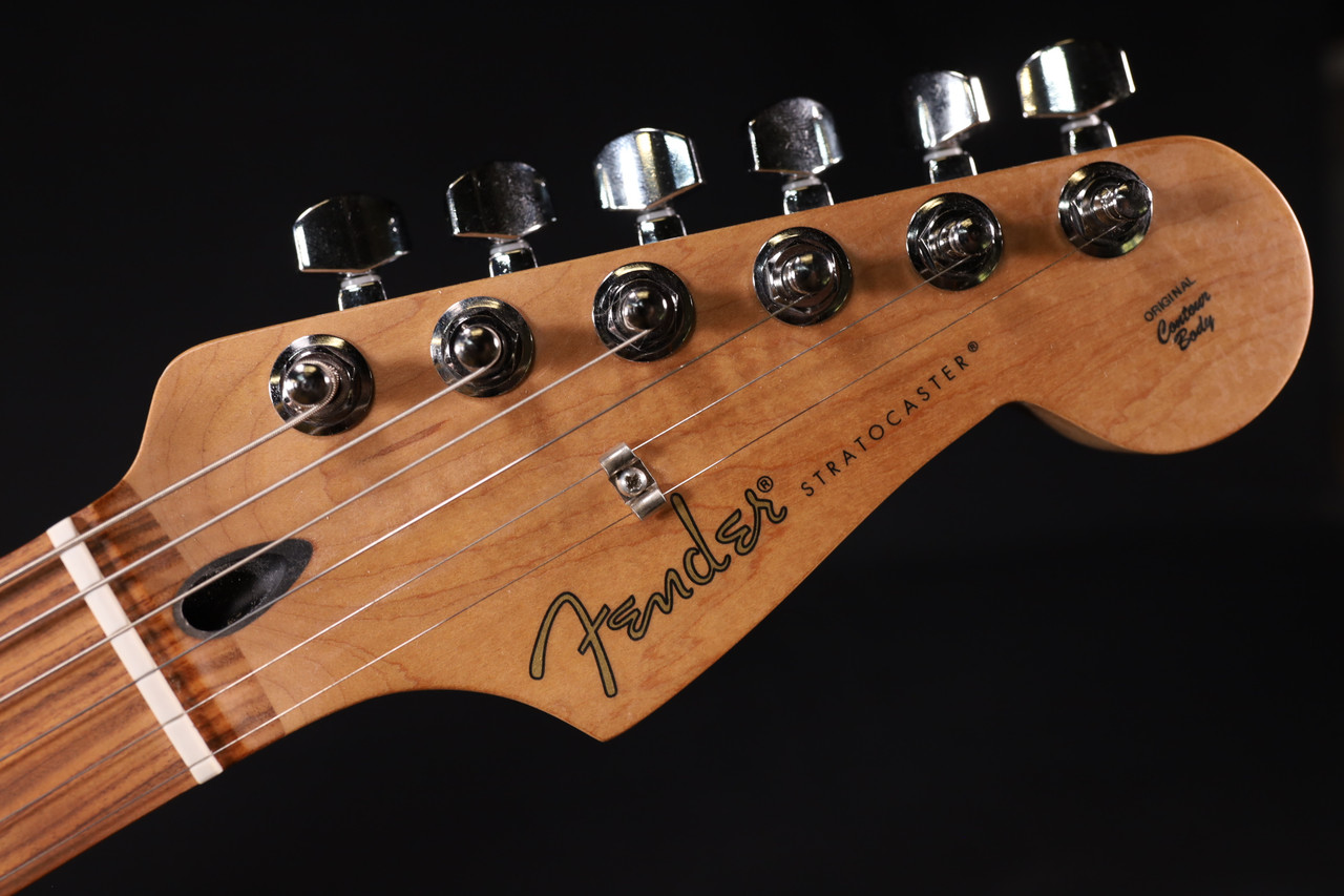 Fender Player Stratocaster Roasted Maple Fingerboard with Fat '50s