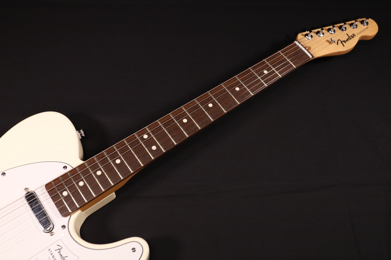 Fender Standard Telecaster Laurel Fingerboard White Pickguard