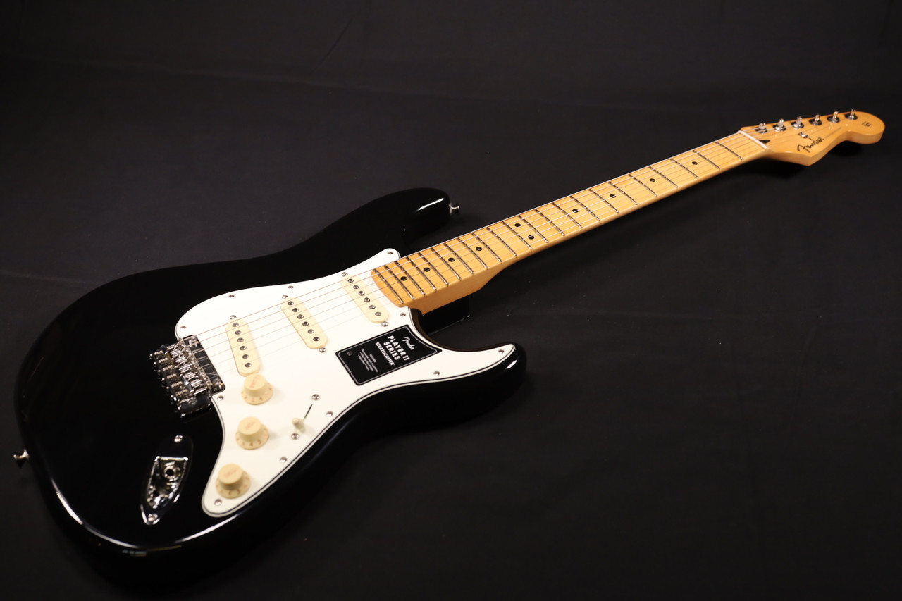 Fender Player II Stratocaster Maple Fingerboard Black 257