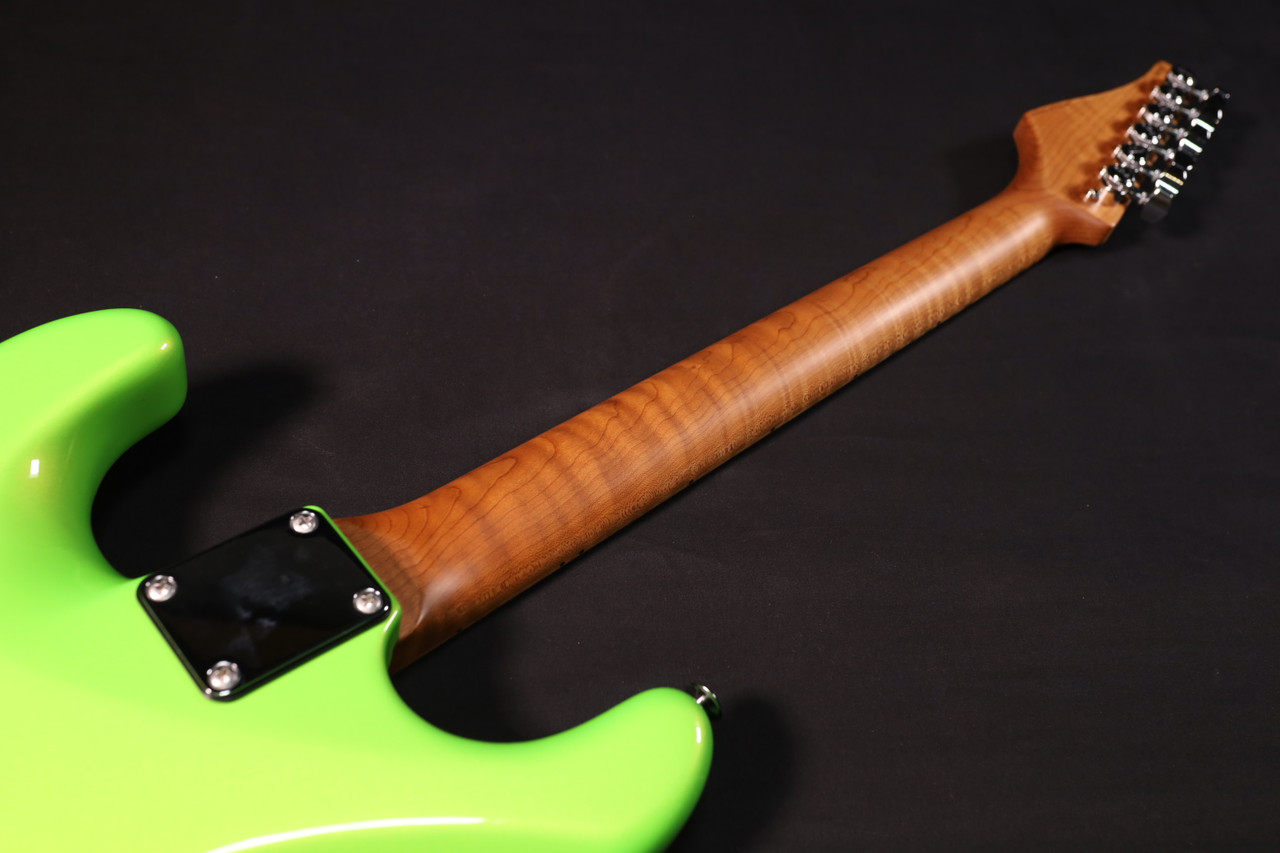 Suhr Custom Classic S Roasted Maple HSS Lime Freeze 150 - Liberty