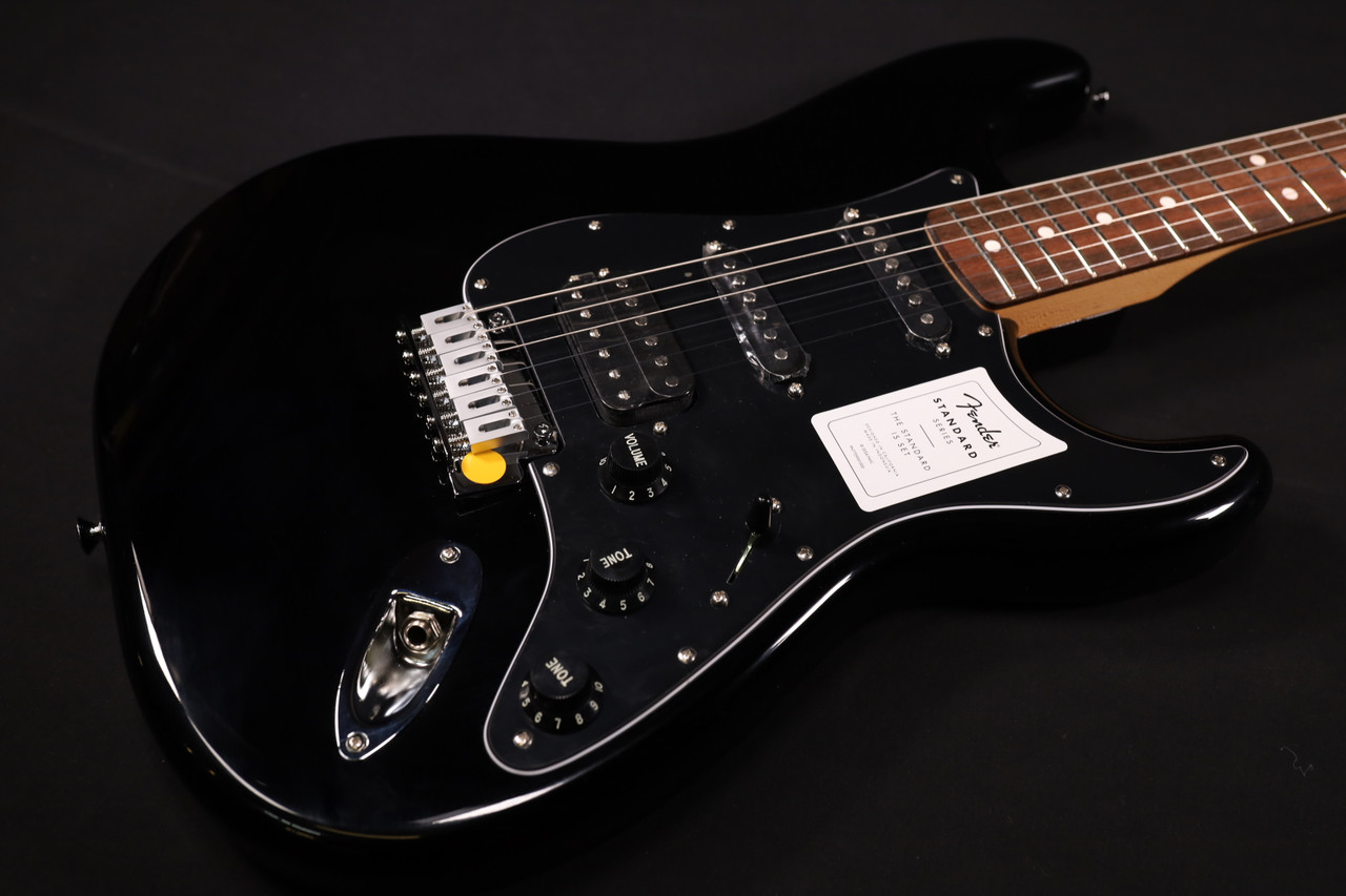 Fender Stratocaster ブラック Fender Standard Stratocaster HSS Laurel Fingerboard Black