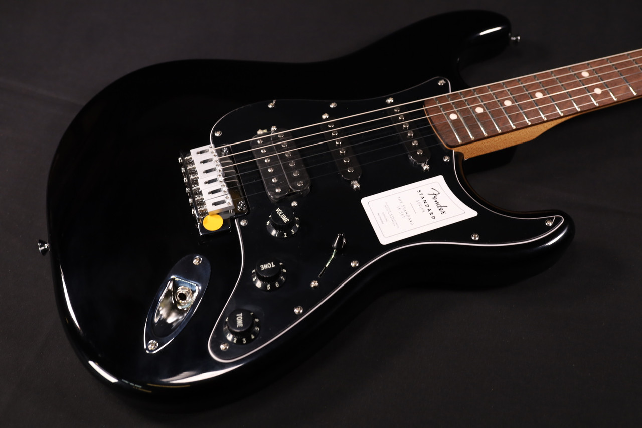 La lue Fender Stratocaster ブラック Fender Standard Stratocaster HSS Laurel Fingerboard Black