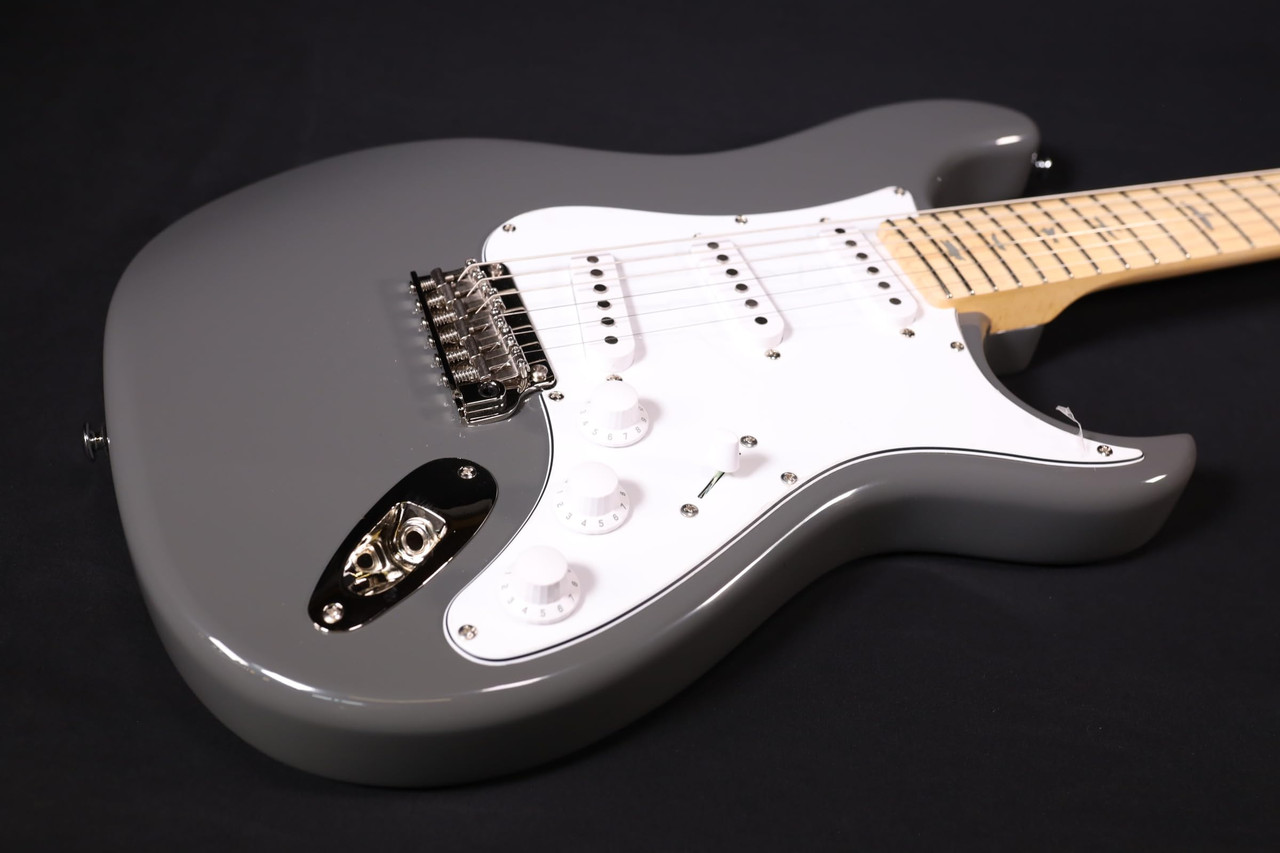 PRS Silver Sky Refinish おまけ有 PRS Silver Sky SE - Refinish…Again - YouTube