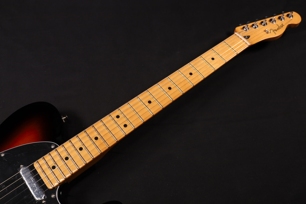 Fender Player II Telecaster Maple Fingerboard 3-Color Sunburst 883