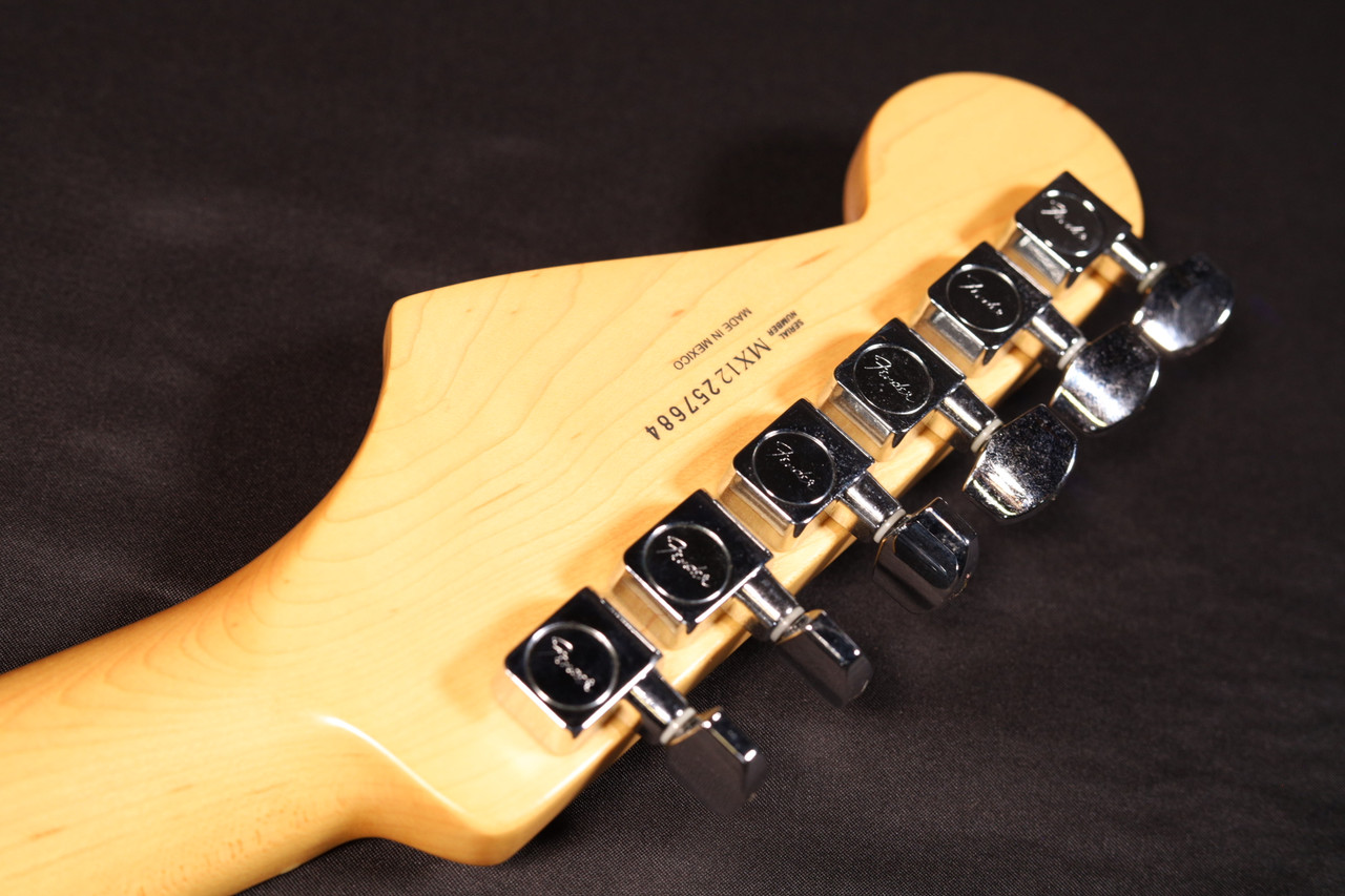 Fender Standard Stratocaster, Maple Fingerboard, Candy Apple with