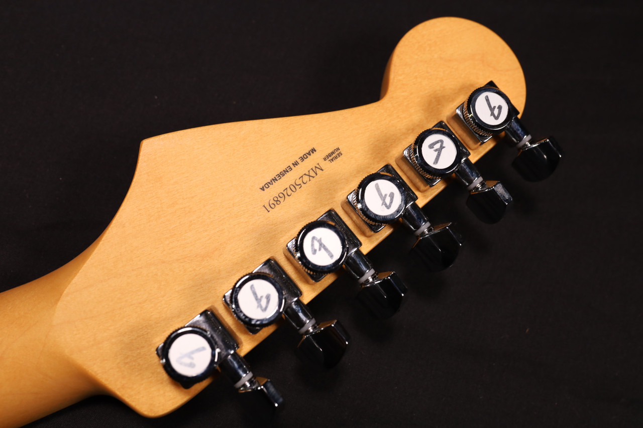 Fender Player II Modified Stratocaster Maple Fingerboard Harvest