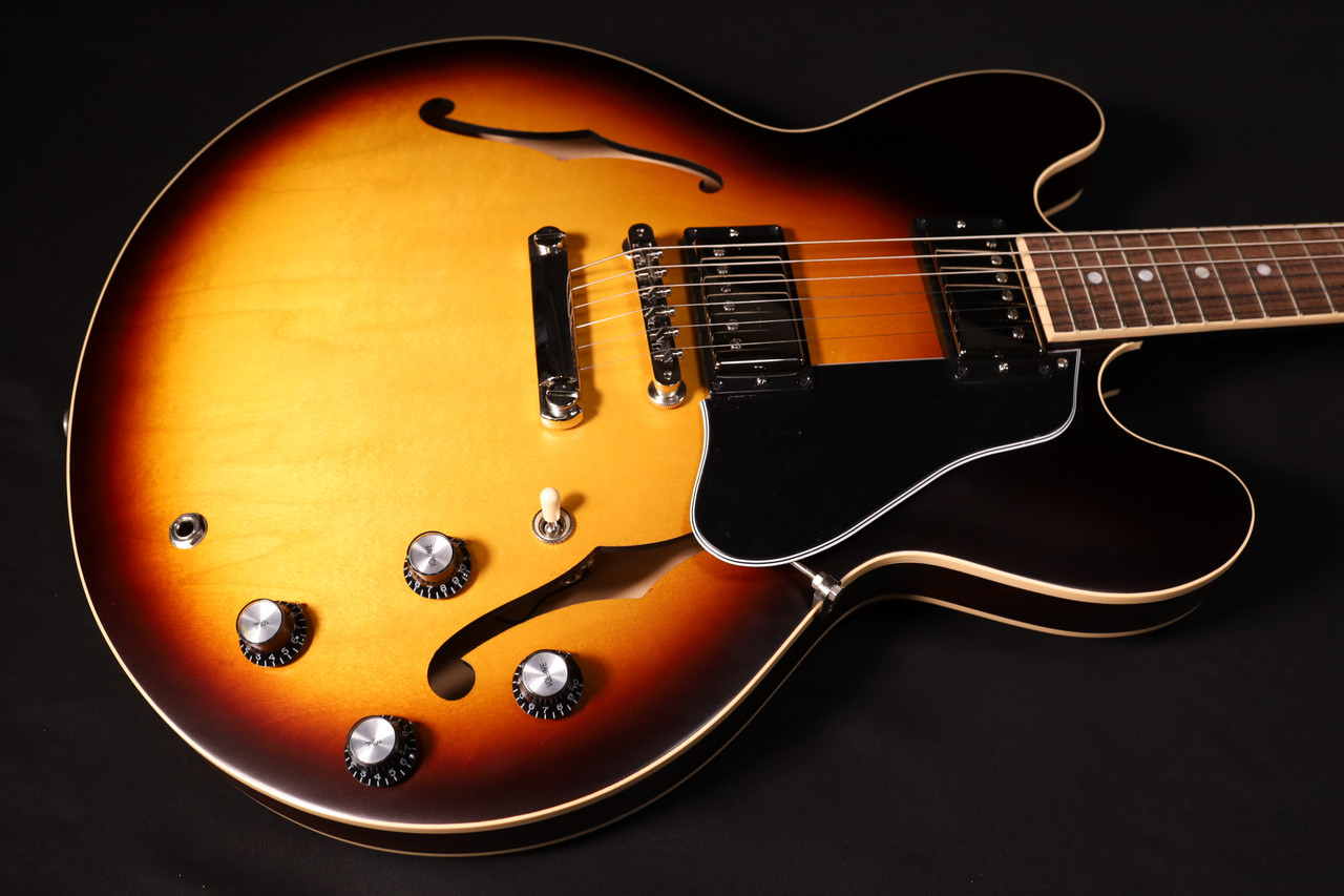 Gibson ES-335 Guitar, Satin Vintage Burst