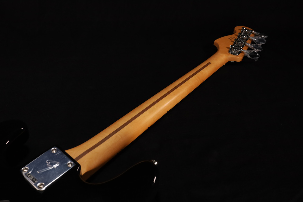 Fender Player II Precision Bass Maple Fingerboard Black 014