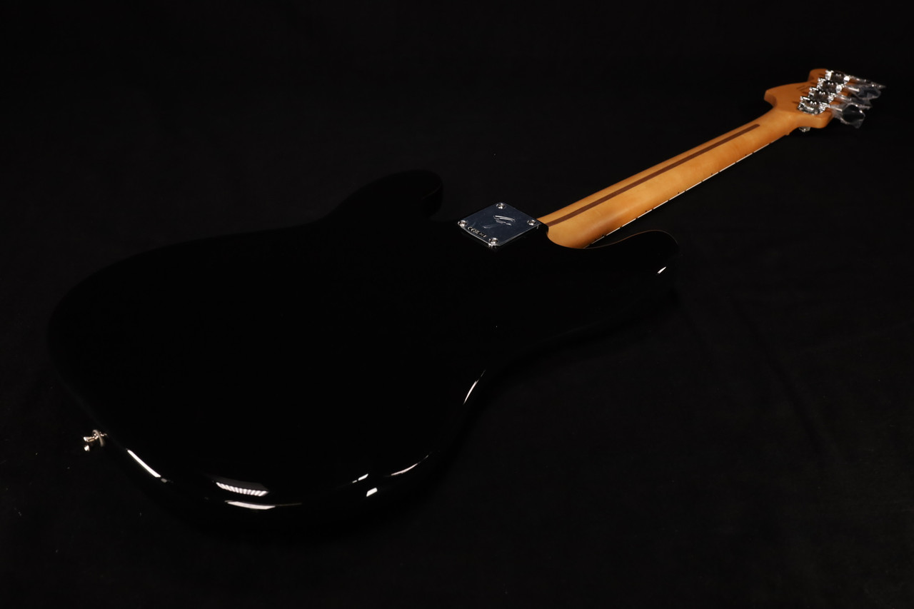 Fender Player II Precision Bass Maple Fingerboard Black 014