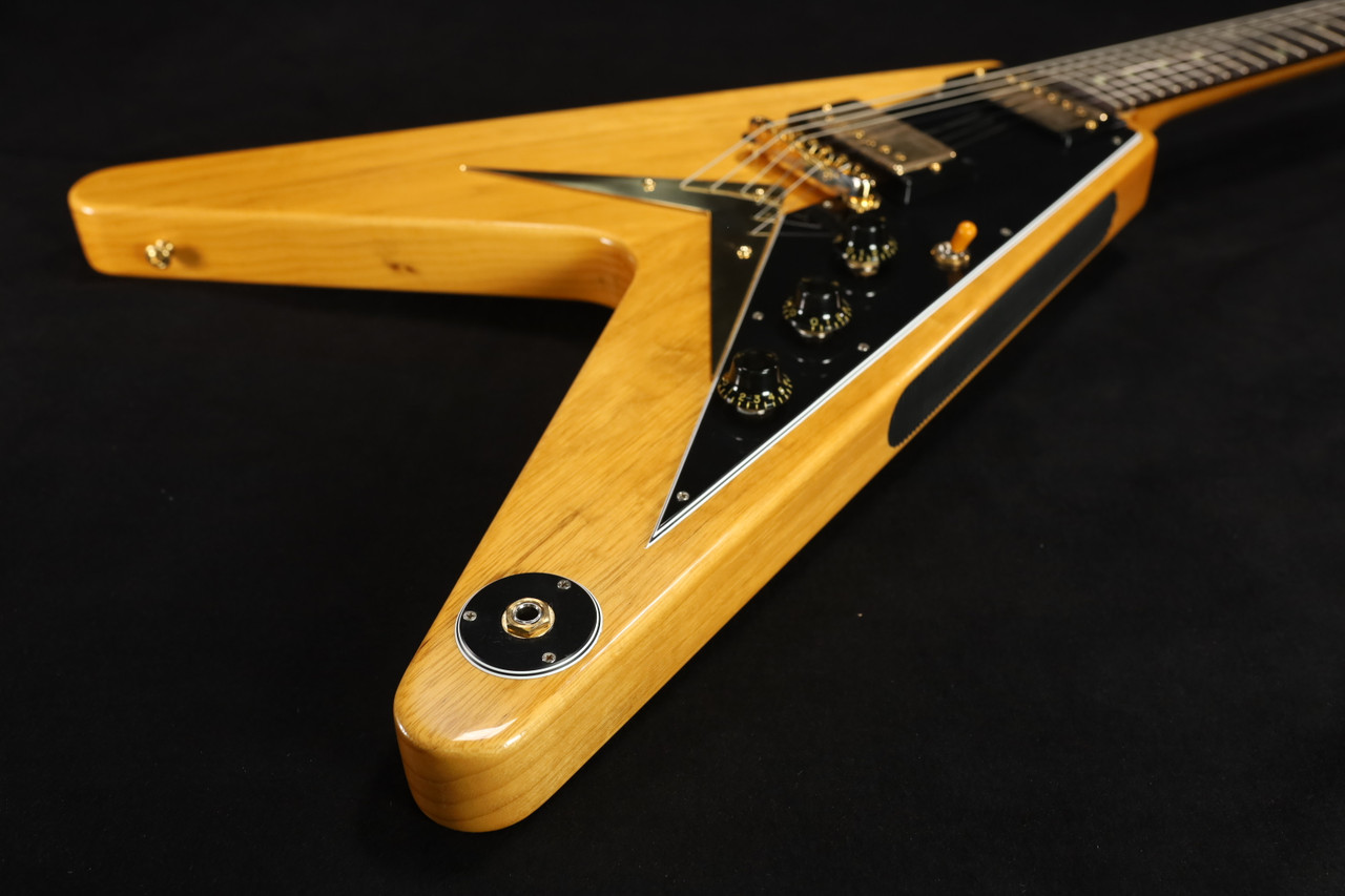Gibson Custom Shop 1958 Korina Flying V Black Pickguard Natural