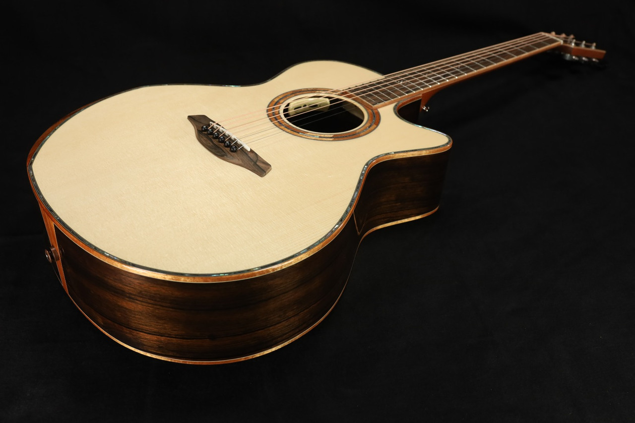 Furch Red Deluxe GC-LI Spruce Top Malaysian Blackwood with