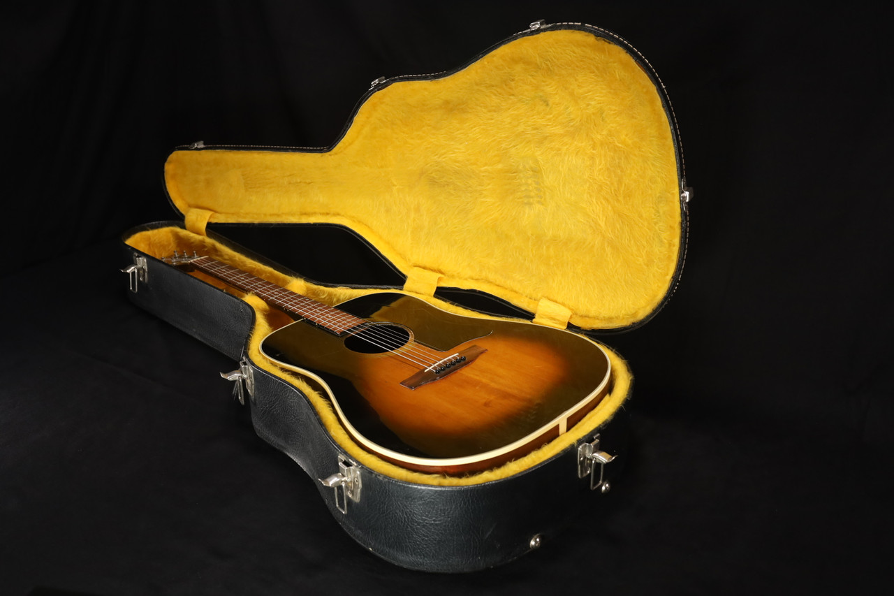 MINT Gibson J-45 Deluxe 1980 SECOND USED 059 - Liberty Music