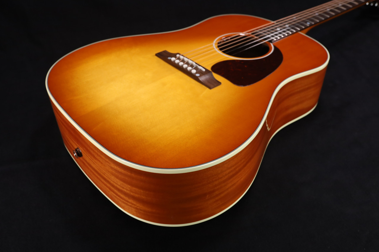 Gibson J-45 Standard Acoustic-Electric Heritage Cherry Sunburst