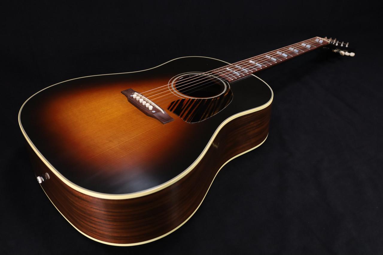 Gibson Custom Shop 1942 Banner Southern Jumbo Historic Collection
